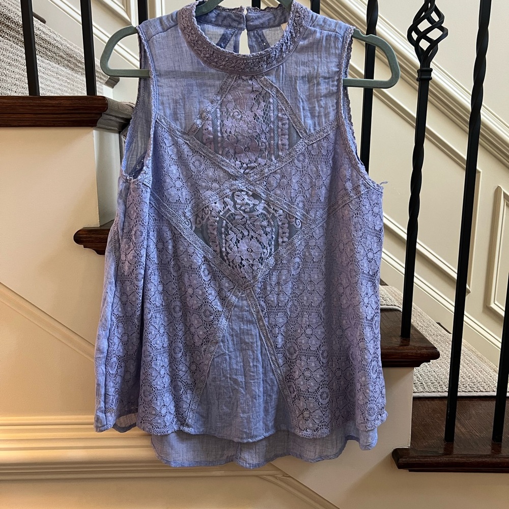 💚 Umgee periwinkle purple Lace Sleeveless keyhole Top small romantic